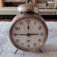 Стара английски будилник, снимка 1 - Антикварни и старинни предмети - 45143358