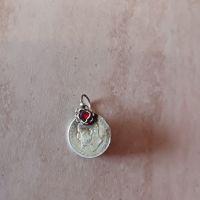стара българска сребърна монета украсена с рубин1913г., снимка 1 - Антикварни и старинни предмети - 45383820