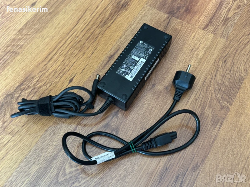 Оригинално Зарядно за лаптоп HP Compaq 19V / 7.1A / 135W - (7.5x0.7x5.0), снимка 1