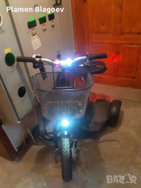 Инвалиден скутер с чисто нови батерии, снимка 1