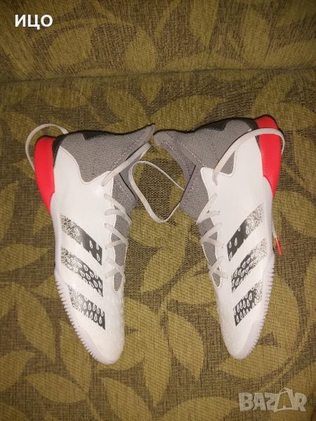 Обувки за футзал Adidas Predator 
, снимка 1