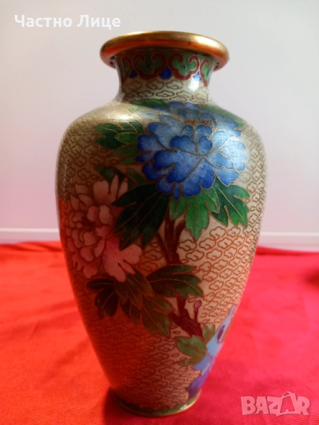 КЛОАЗОНЕ, Ваза Бронз с Клетъчен Емайл, снимка 1