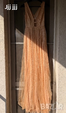 Официална рокля