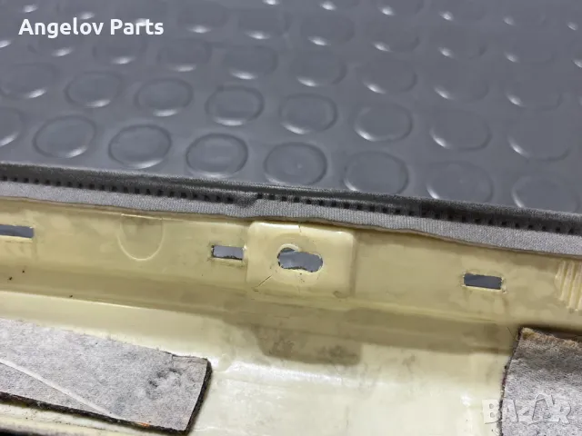 Дясната колонка на предното стъкло за BMW E46 (седан и комби), снимка 9 - Части - 49642776