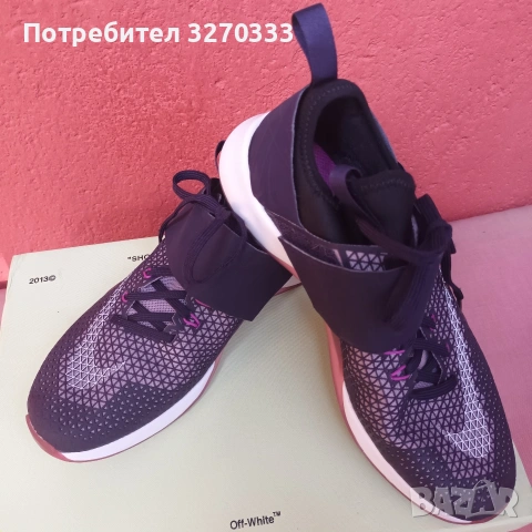 Дамски маратонки Nike , снимка 5 - Маратонки - 53343888