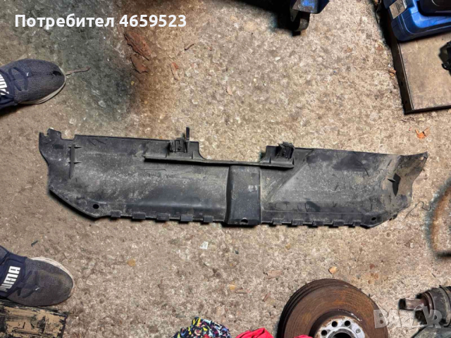 Оригинална Кора над радятори и рамка радятори за Ауди Audi A4 само за 30лв. 8K0807081, снимка 2 - Части - 52541403