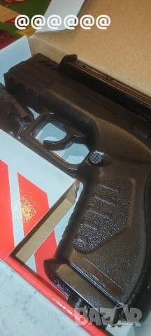 Въздушен пистолет Umarex UX XBG Black 4.5mm CO₂ , снимка 2 - Въздушно оръжие - 54206801