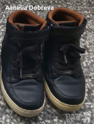 Детски маратонки , снимка 2 - Маратонки - 49708368