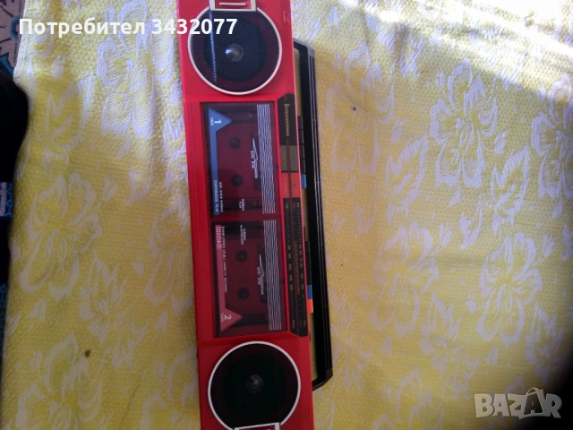 Радио касетофон, снимка 3 - Радиокасетофони, транзистори - 54071394