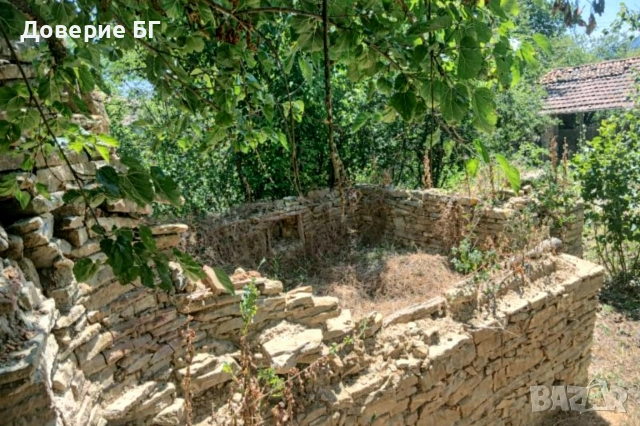 Автентичен редови камък от стара зидария