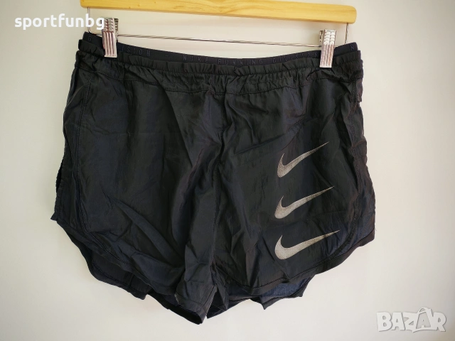 Дамски спортни къси панталонки Nike Air Tempo Shorts