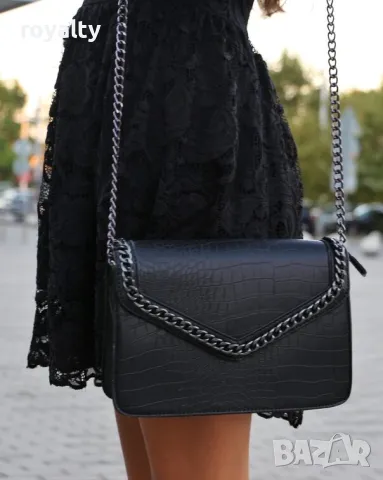 Дамска чанта - черна кожа