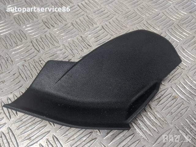 Пластмасов декоративен капак преден десен за Mercedes B Class B170 W245 (2008) A1696800678 