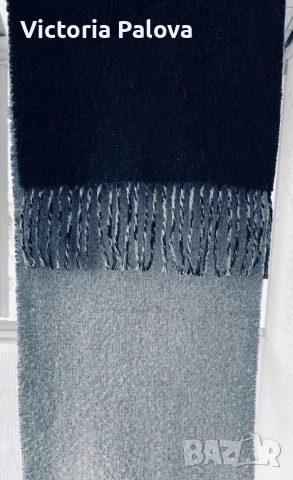 Елегантен вълнен двуцветен шал , снимка 4 - Шалове - 52922929
