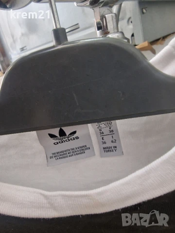 adidas дамска номер S, снимка 3 - Тениски - 50719274