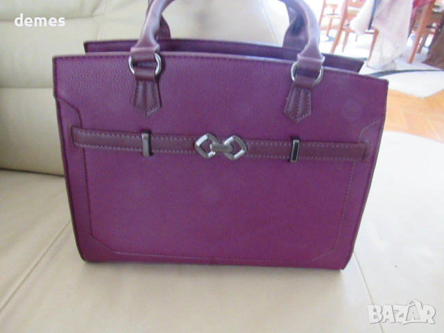 Нова лилава дамска чанта, снимка 2 - Чанти - 53967391