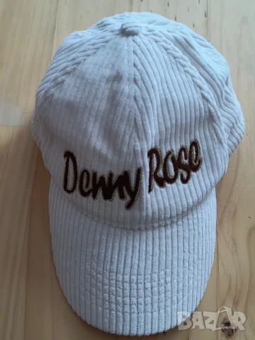 Шапка с козирка 