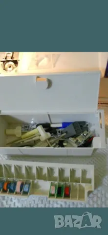 Компютаризирана шевна машина Husqvarna Lily ., снимка 9 - Шевни машини - 50150573