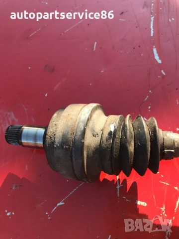 Заден задвижващ вал за Mercedes C Class W203 бензин (2003) A2033501610, снимка 2 - Части - 54179024
