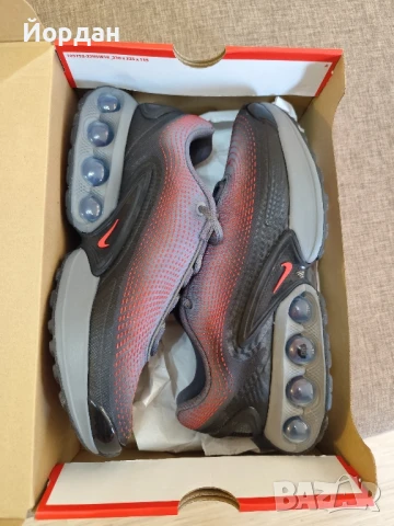 Маратонки Nike Air Max DN 44, снимка 6 - Маратонки - 50524767