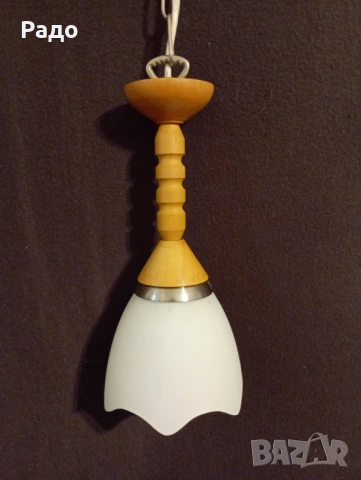 Красив полилей с бял стъклен абажур, снимка 2 - Полилеи - 53425321