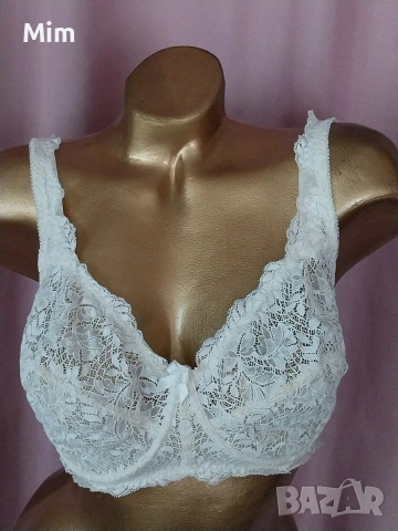 Hunkemoller 85 F Дантелен сутиен цвят екрю , снимка 2 - Бельо - 54035319