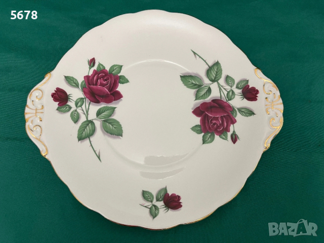 Порцеланово плато с рози, снимка 3 - Прибори за хранене, готвене и сервиране - 53488308