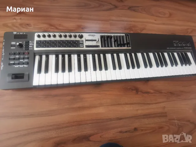 Запазен Roland Edirol PCR-800 MIDI Controller 61-key, снимка 2 - Други - 48122575