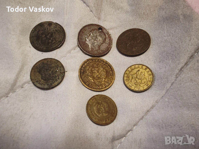 кутиика със стотинки, снимка 7 - Нумизматика и бонистика - 53808899