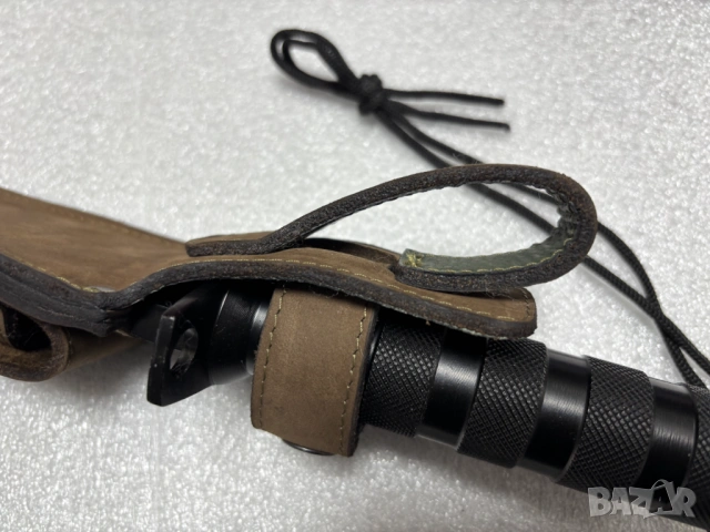 Голям Тактически нож Boker Magnum Survivalist с Кания/естествена кожа/, снимка 15 - Ножове - 53463637