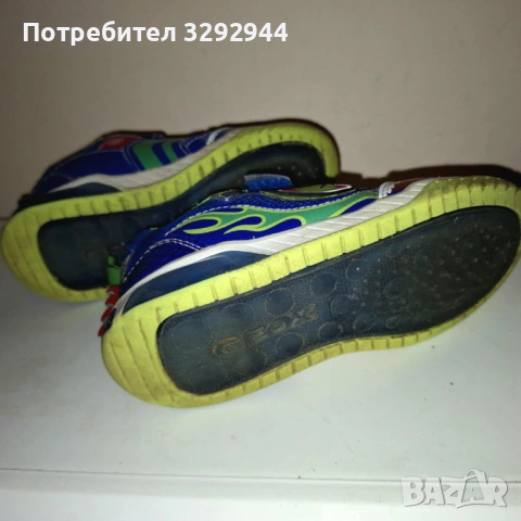Детски Светещи маратонки Geox,30 номер, снимка 4 - Детски маратонки - 53797848