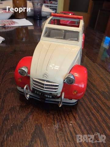 Citroen 2CV Dolly Orange and White by SOLIDO at 1/17