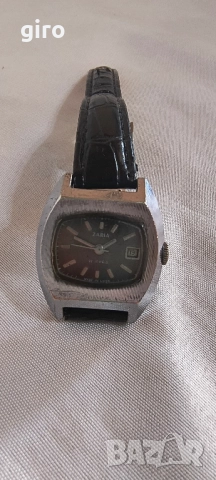 Руски дамски механичен часовник Заря