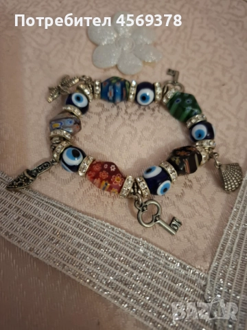 Дамска гривна с висулки, снимка 5 - Гривни - 52291603