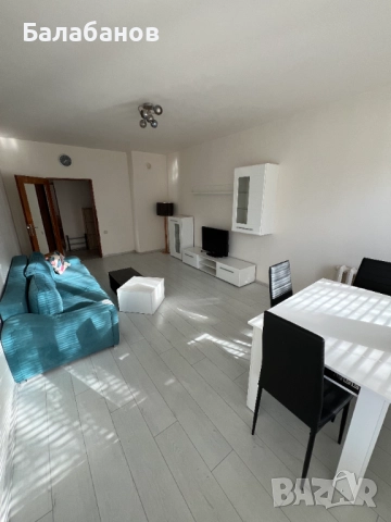 Тристаен апартамент, снимка 2 - Апартаменти - 52595087