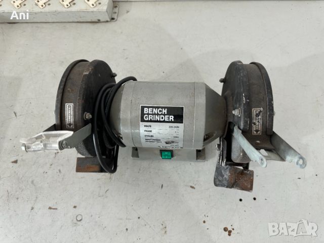 Шмиргел - Bench Grinder 300 W, снимка 2 - Други машини и части - 46633162