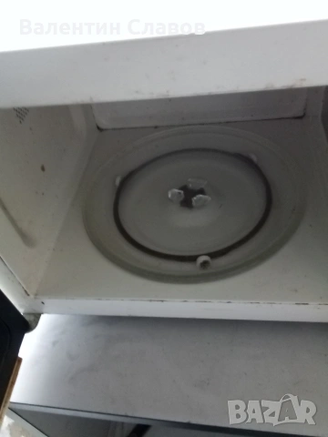 Микровълнова фурна Midea, снимка 2 - Микровълнови - 53762291