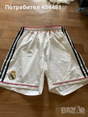 Adidas Real Madrid shorts, снимка 1 - Спортни дрехи, екипи - 47475446