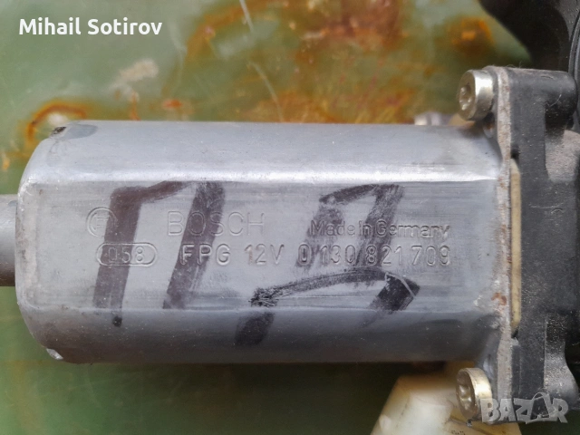 Моторче стъклоповдигач Бош за Мерцедес (предно дясно), снимка 2 - Части - 53396883
