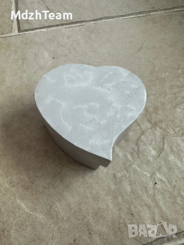 Сребърна монета от 2 долара Кралица Елизабет II, снимка 6 - Нумизматика и бонистика - 53936263