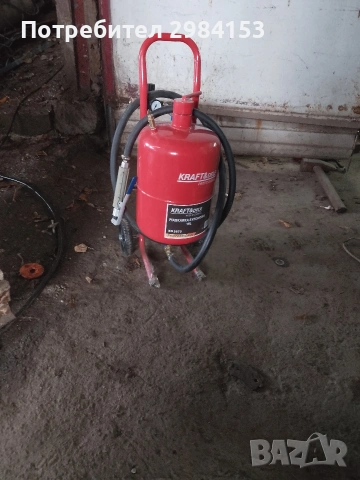 германски песакоструен апарат, снимка 2 - Други машини и части - 53643796