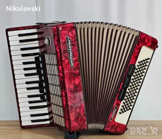 Акордеон Weltmeister Stella 