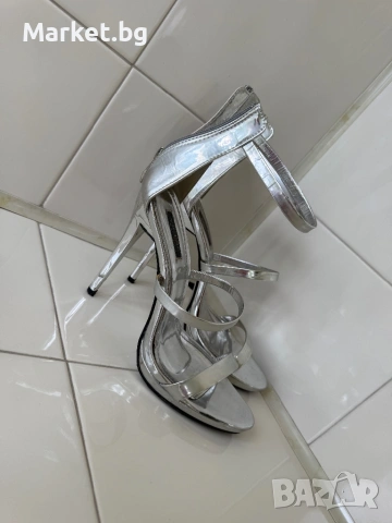 Дамски сандали на ток