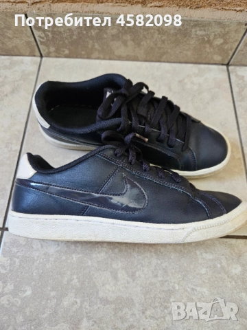 Дамски кецове Nike, снимка 3 - Кецове - 51702078