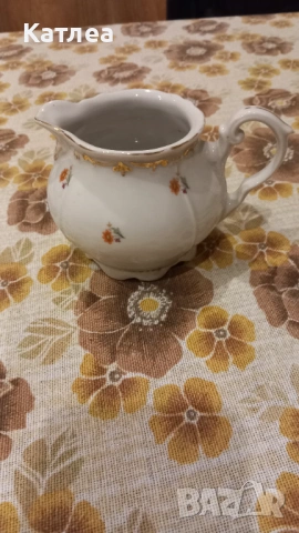 Порцеланова латиера , снимка 4 - Сервизи - 53621528