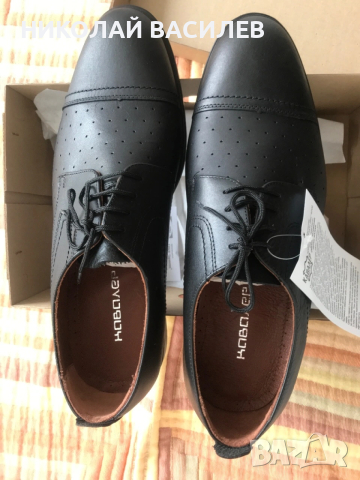 Кожени  обувки  - Номер  44  с  дупки / комбинирани .