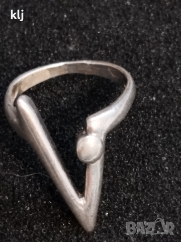 Дамски сребърен пръстен , снимка 5 - Пръстени - 45021482