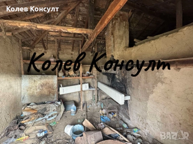 Продавам къща с. Помощник , снимка 2 - Къщи - 52076785