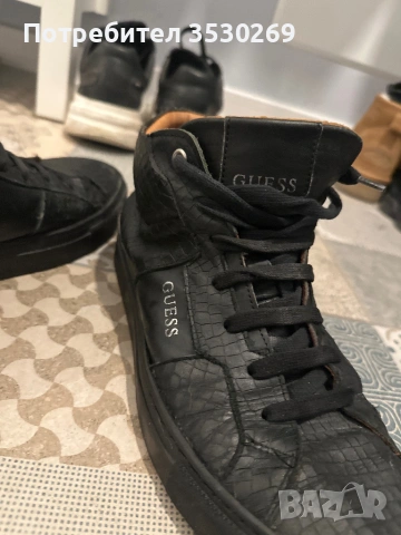 Обувки Guess, снимка 2 - Ежедневни обувки - 53157144
