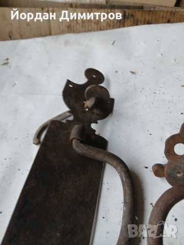 СТАРИ КОВАНИ ЕЛЕМЕНТИ ЗА ВРАТИ, снимка 2 - Антикварни и старинни предмети - 52371771